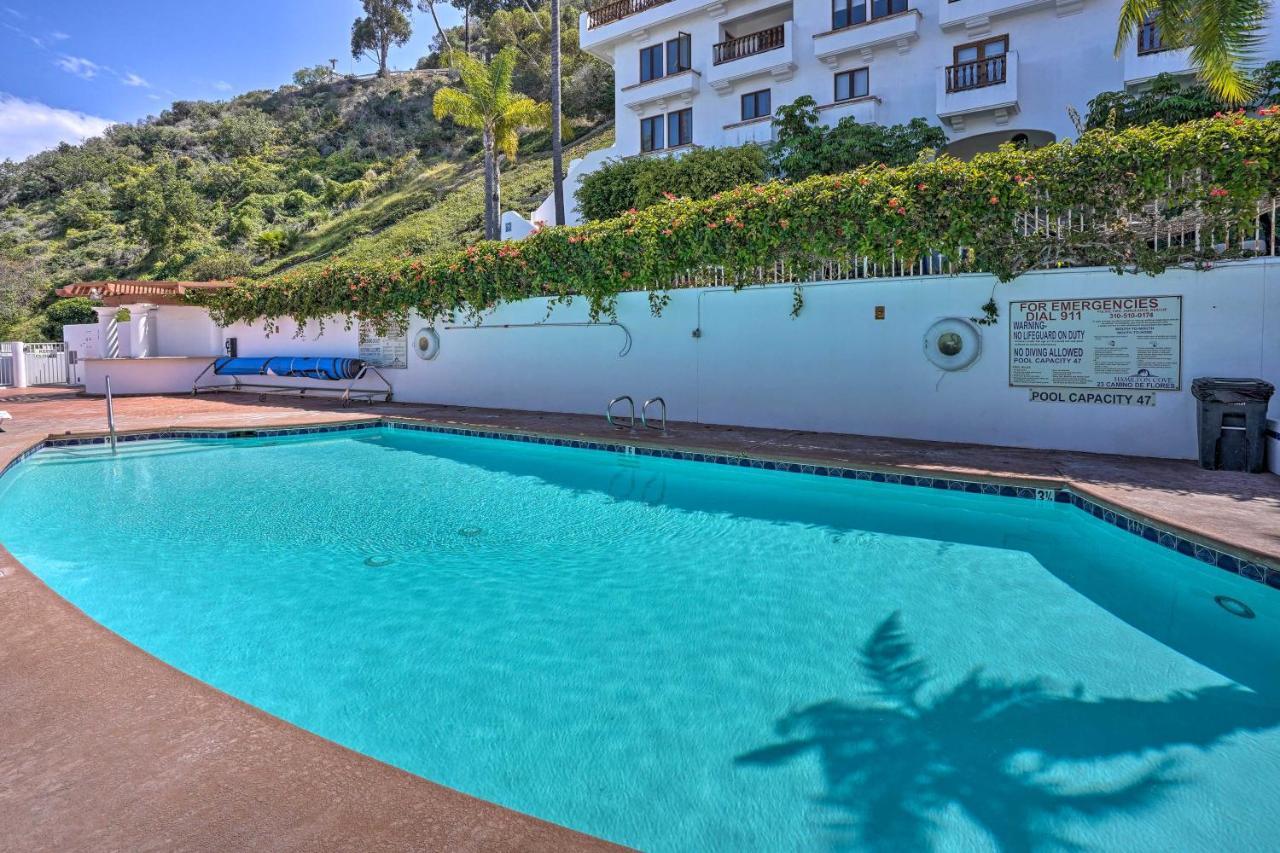 Quiet Avalon Getaway Villa With Ocean View And Balcony Екстер'єр фото